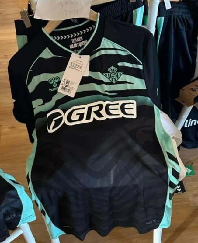 La tercera camiseta del Real Betis 25/26 filtrada.