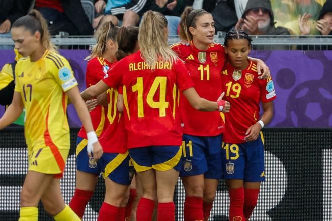 Alexia Putellas celebra uno de sus goles en el España-Bélgica (Foto: EFE).