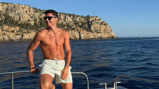 Robert Lewandowski disfrutando de sus vacaciones (Fuente: Instagram)