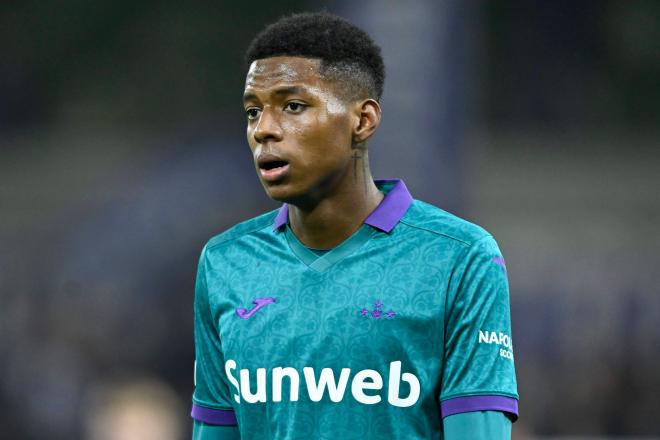 Nilson Angulo, jugando con el Anderlecht (Foto: Cordon Press).