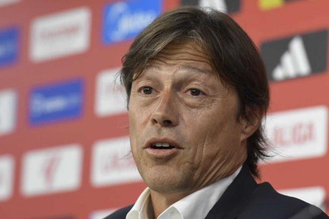 Almeyda, en su presentación con el Sevilla (Foto: Kiko Hurtado).