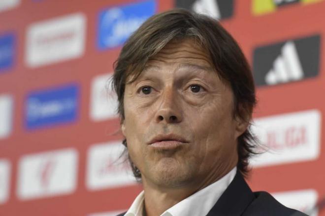 Almeyda, en su presentación con el Sevilla (Foto: Kiko Hurtado).
