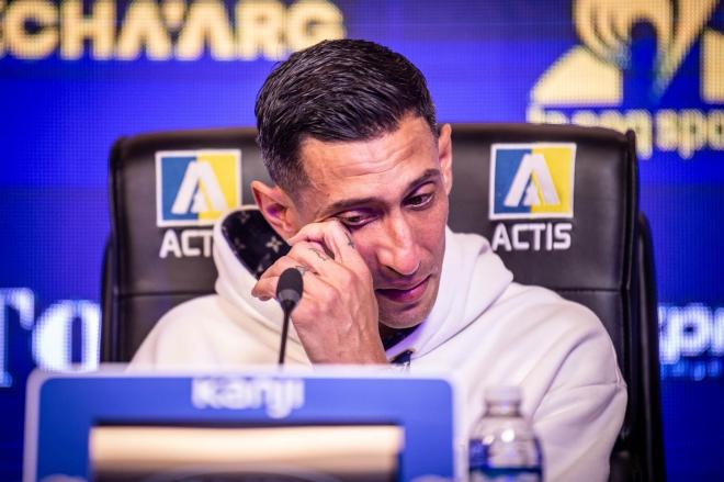 Ángel di María llora emocionado en su presentación con Rosario Central (Foto: CARC).