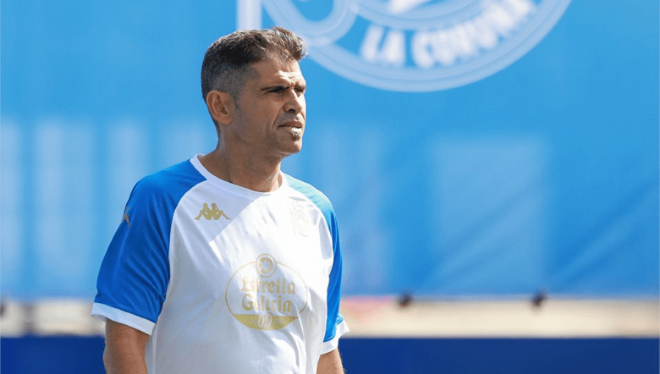 Antonio Hidalgo, durante el primer entrenamiento del Dépor (Foto: Deportivo).