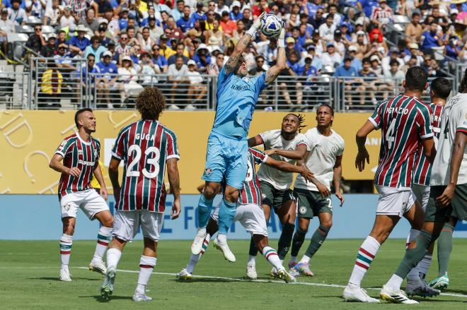 Fabio en el Fluminense - Chelsea (Foto: EFE)