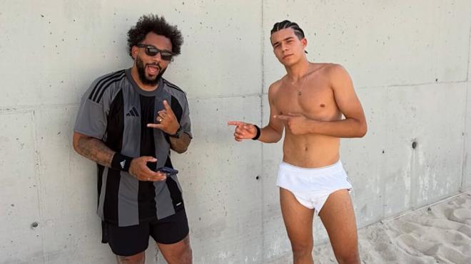 Marcelo y Enzo Alves en vacaciones (@enzoalvesv)