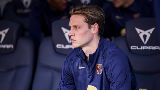 Frenkie de Jong, en el banquillo del Barça (Cordon Press)