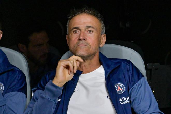 Luis Enrique, en el banquillo (Foto: Cordon Press)