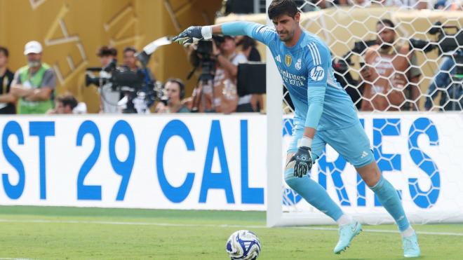 Courtois en el partido contra el PSG (Cordon Press)