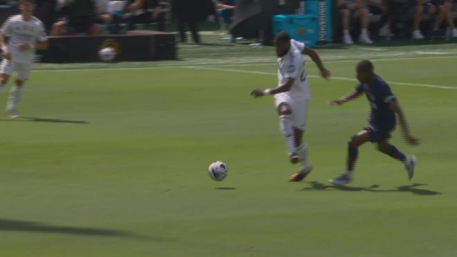 Rudiger en una acción con Dembélé (Foto: Telecinco)