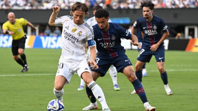 Modric, ante el PSG (Foto: Cordon Press)