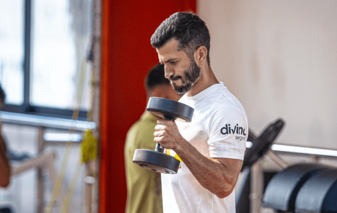 Gayà, uno de los cuatro jugadores del Valencia CF vistos por Paterna (Foto: Valencia CF)