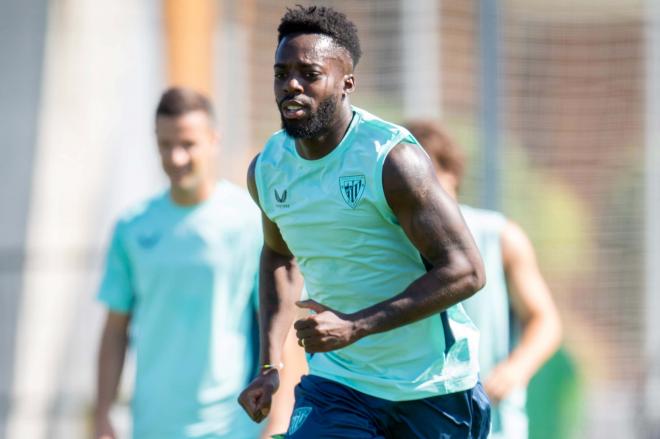 El capitán Iñaki Williams se esfuerza ya en Lezama en la pretemporada 2025-2026 (Foto: Athletic Club).