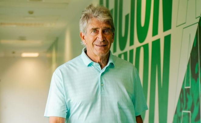 Manuel Pellegrini, en su regreso a la ciudad deportiva (Foto: RBB).