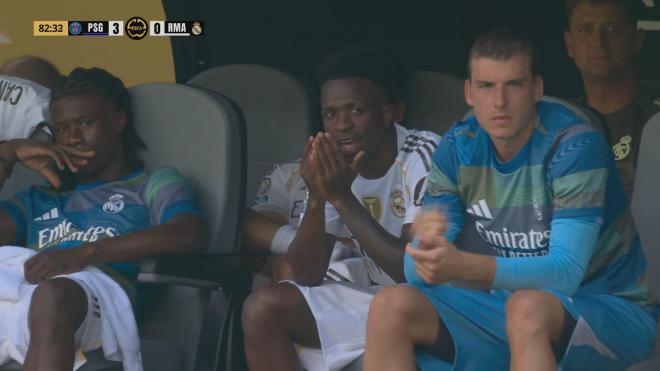 Vinicius Júnior riéndose con 3-0 en el marcador