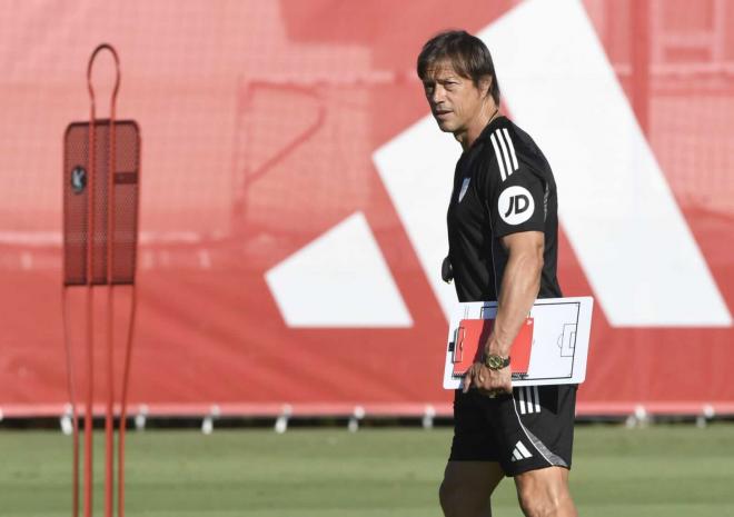 Matías Almeyda, dirigiendo el entrenamiento (Foto: Kiko Hurtado)