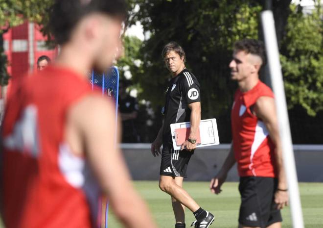 Matías Almeyda, en el entrenamiento (Foto: Kiko Hurtado)