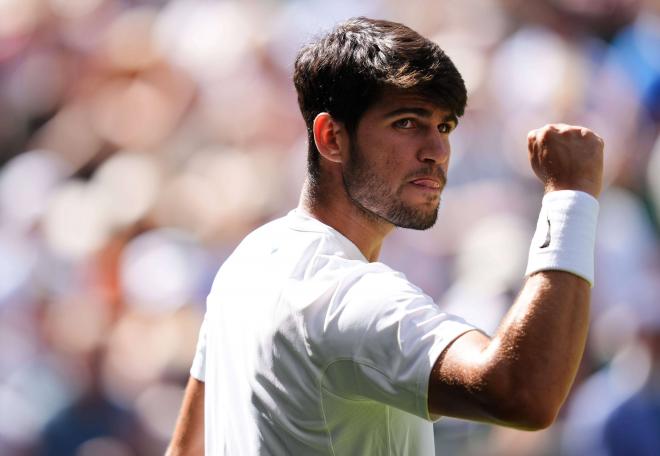 Carlos Alcaraz, en Wimbledon (Foto: Cordon Press).