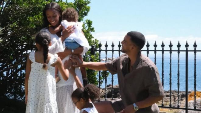 Ana Peleteiro con su familia  (Foto: @apeleteirob)