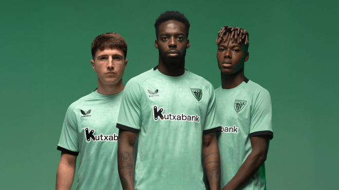 Jauregizar, Iñaki Williams y Nico con la tercera equipación (Foto: Athletic Club).