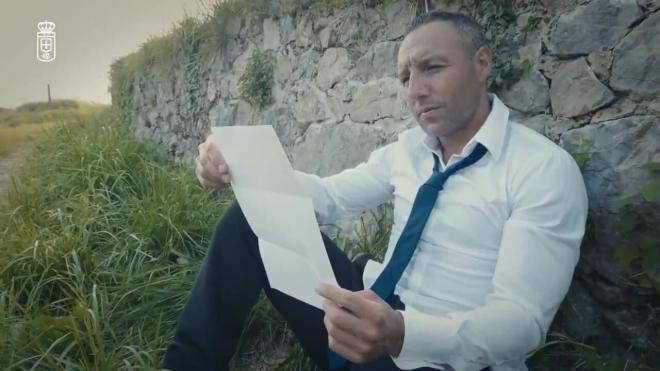 Emocionante vídeo del Real Oviedo para anunciar la renovación de Santi Cazorla.