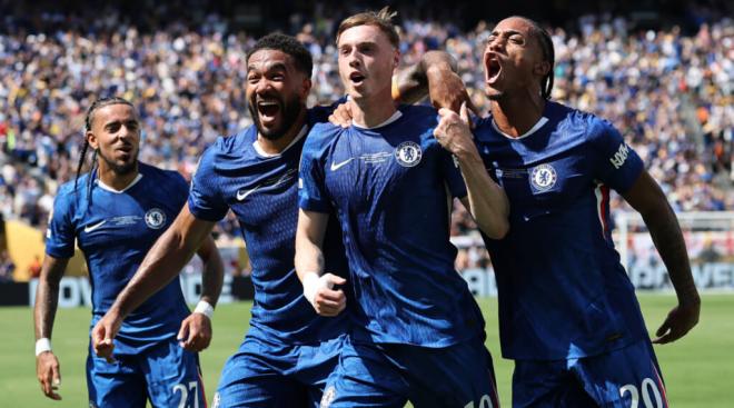 Palmer, Joao Pedro celebran un gol (Foto: Cordon Press)