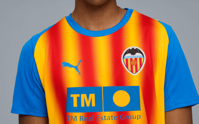 Camiseta Senyera Valencia CF temporada 2025-26-
