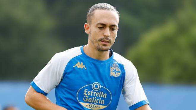 Luismi Cruz, nuevo jugador del Dépor (Foto: Deportivo de La Coruña).