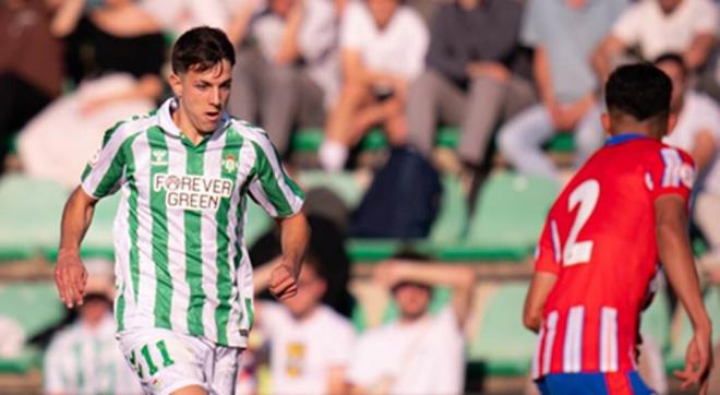 Paco Esteban, con el Betis Juvenil (Foto: RBB).
