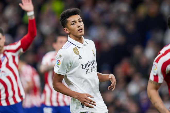 Álvaro Rodríguez en el derbi madrileño (Cordon Press)