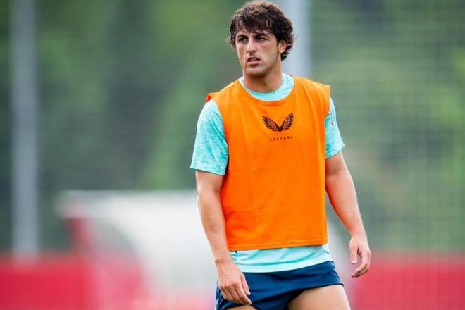Unai Gómez durante la pretemporada en Lezama (Foto: Athletic Club).