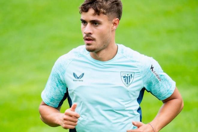 Hugo Rincón trabaja en la pretemporada en Lezama (Foto: Athletic Club).
