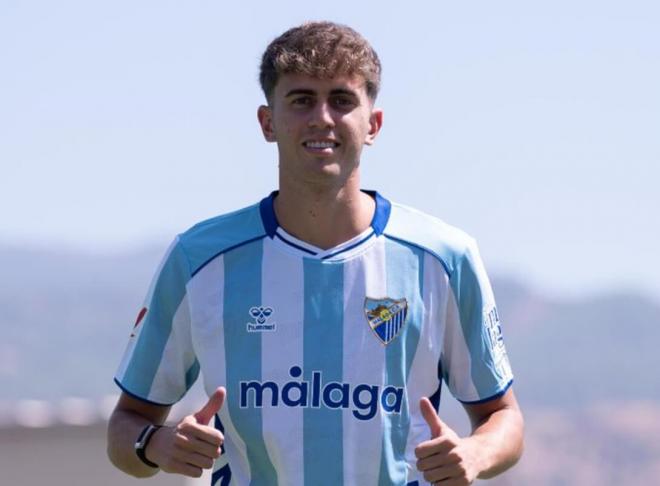 Adrián Niño, en su presentación con el Málaga (Foto: MCF).
