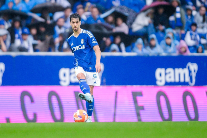 César de la Hoz en su etapa como carbayón. (Foto: Real Oviedo)