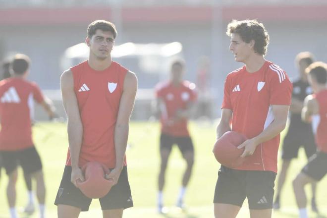 Juanlu y Manu Bueno, entrenando en pretemporada (Foto: Kiko Hurtado).