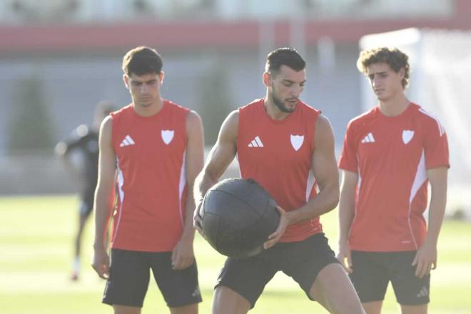 Rafa Mir, entrenando en pretemporada (Foto: Kiko Hurtado).