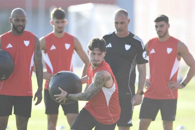 Carmona, entrenando en pretemporada (Foto: Kiko Hurtado).