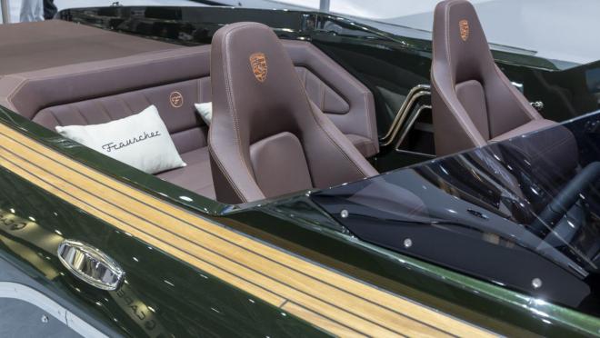 Los acabados de los asientos de la Frauscher x Porsche 850 Fantom.