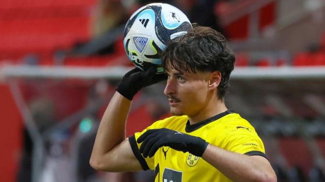 Guille Bueno, con el Borussia Dortmund.