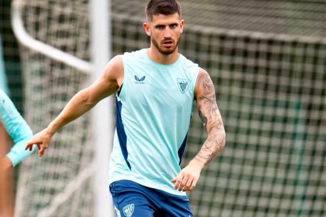 Oihan Sancet se ejercita en la pretemporada en Lezama (Foto: Athletic Club).