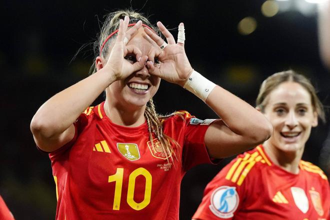 Athenea del Castillo celebra su gol en el España-Suiza de la Eurocopa (Foto: Cordon Press).