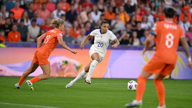 Delphine Cascarino, durante el Países Bajos-Francia (foto: equipodefranceF X).