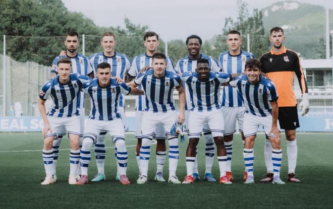 El once titular de la Real Sociedad en el amistoso ante el Pau (Foto: RSO).