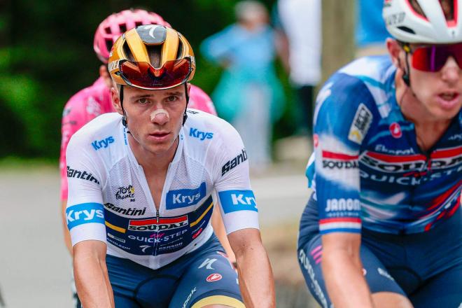 Remco Evenepoel, en la subida al Tourmalet antes de abandonar el Tour (Foto: Cordon Press).