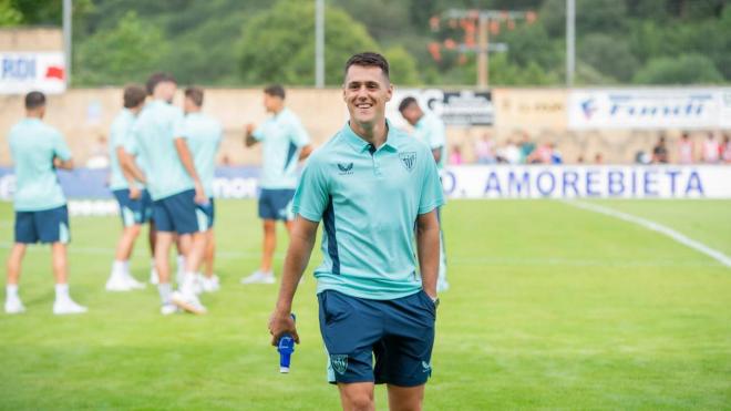 Urko Izeta, en Urritxe en pretemporada, listo para jugar contra la Ponferradina (Foto: Athletic Club).
