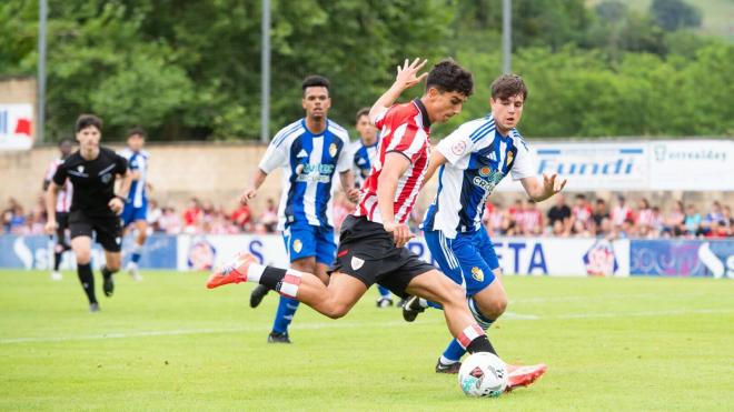 Aingeru Olabarrieta , en Urritxe en pretemporada contra la Ponferradina (Foto: Athletic Club).
