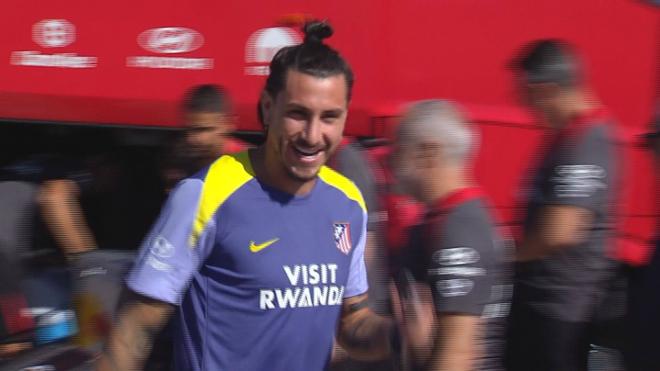 Giménez llegando al entrenamiento del Atlético (ElDesmarque)