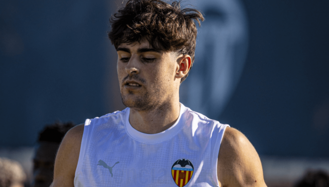 Javi Guerra (Foto: Valencia CF)
