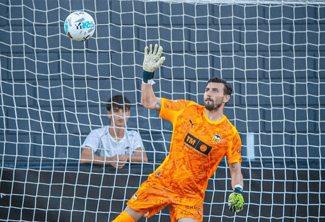 Stole Dimitrievski (Foto: Valencia CF)