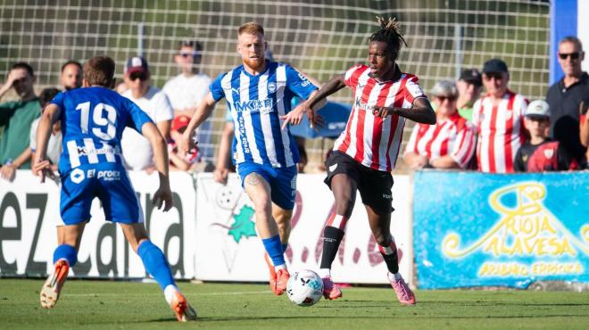 Nico Williams, ante el Alavés en Laguardia (Foto: Athletic Club).
